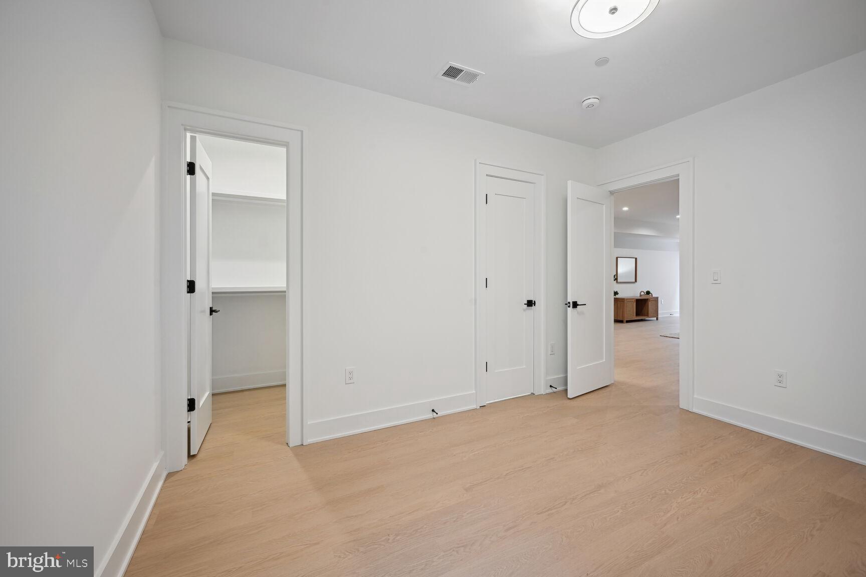 NORTH CHEVY CHASE - Residential