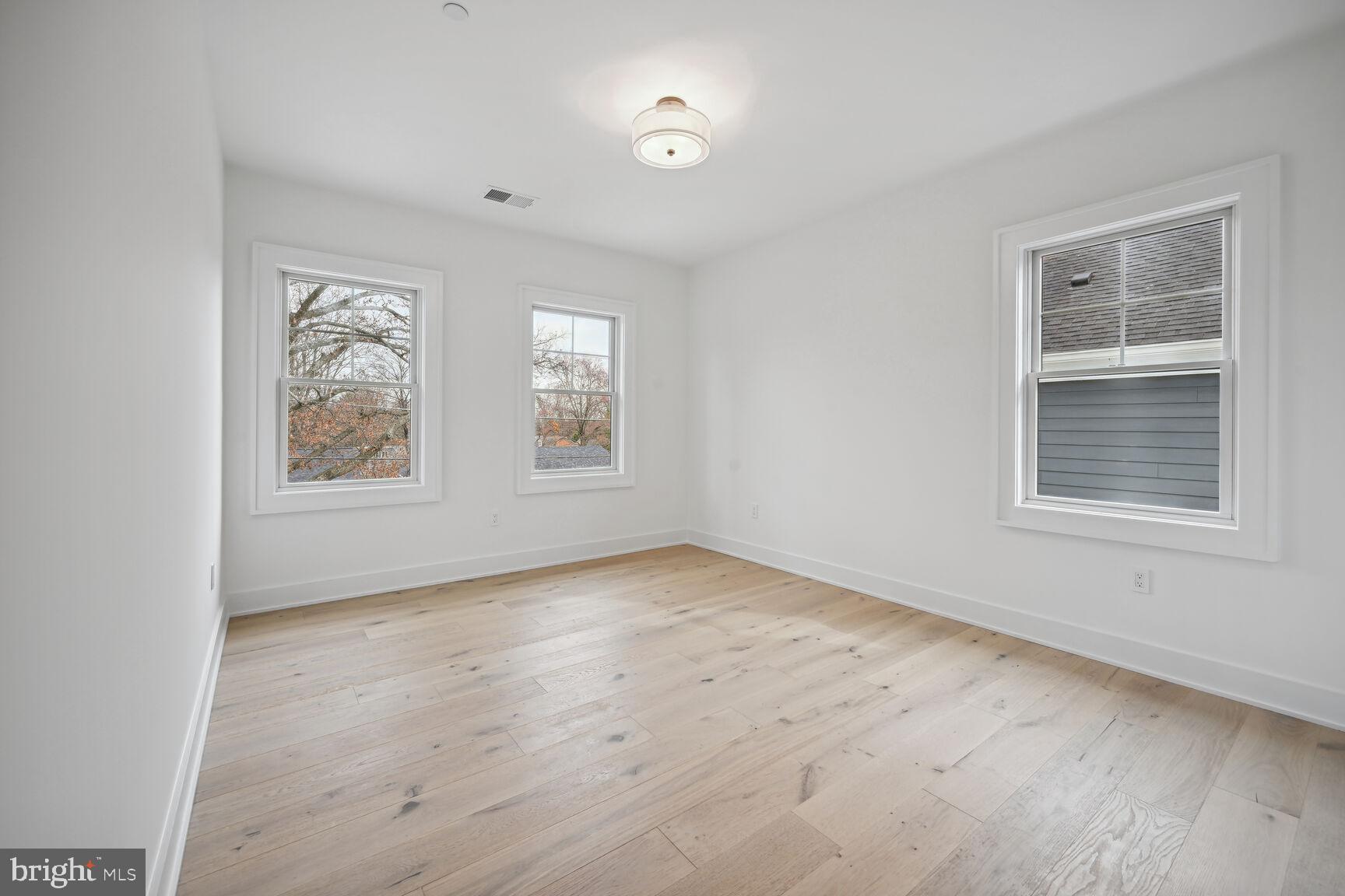 NORTH CHEVY CHASE - Residential