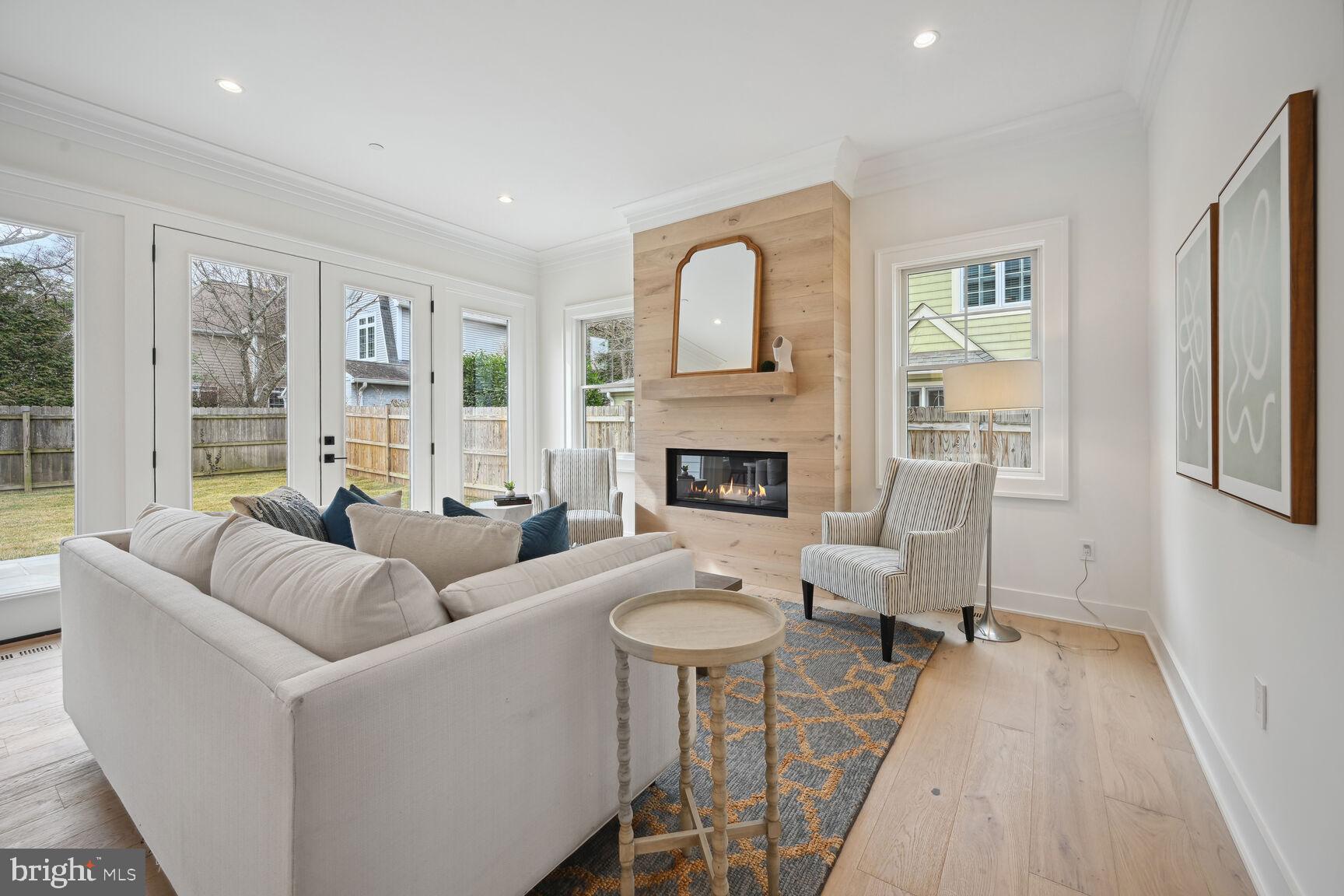 NORTH CHEVY CHASE - Residential