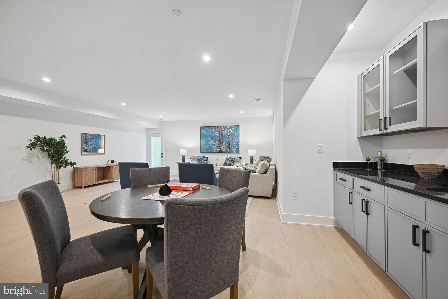 NORTH CHEVY CHASE - Residential