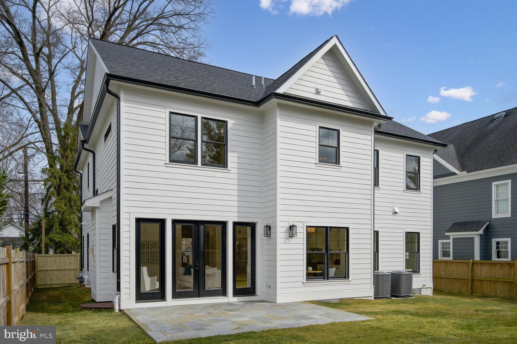 NORTH CHEVY CHASE - Residential