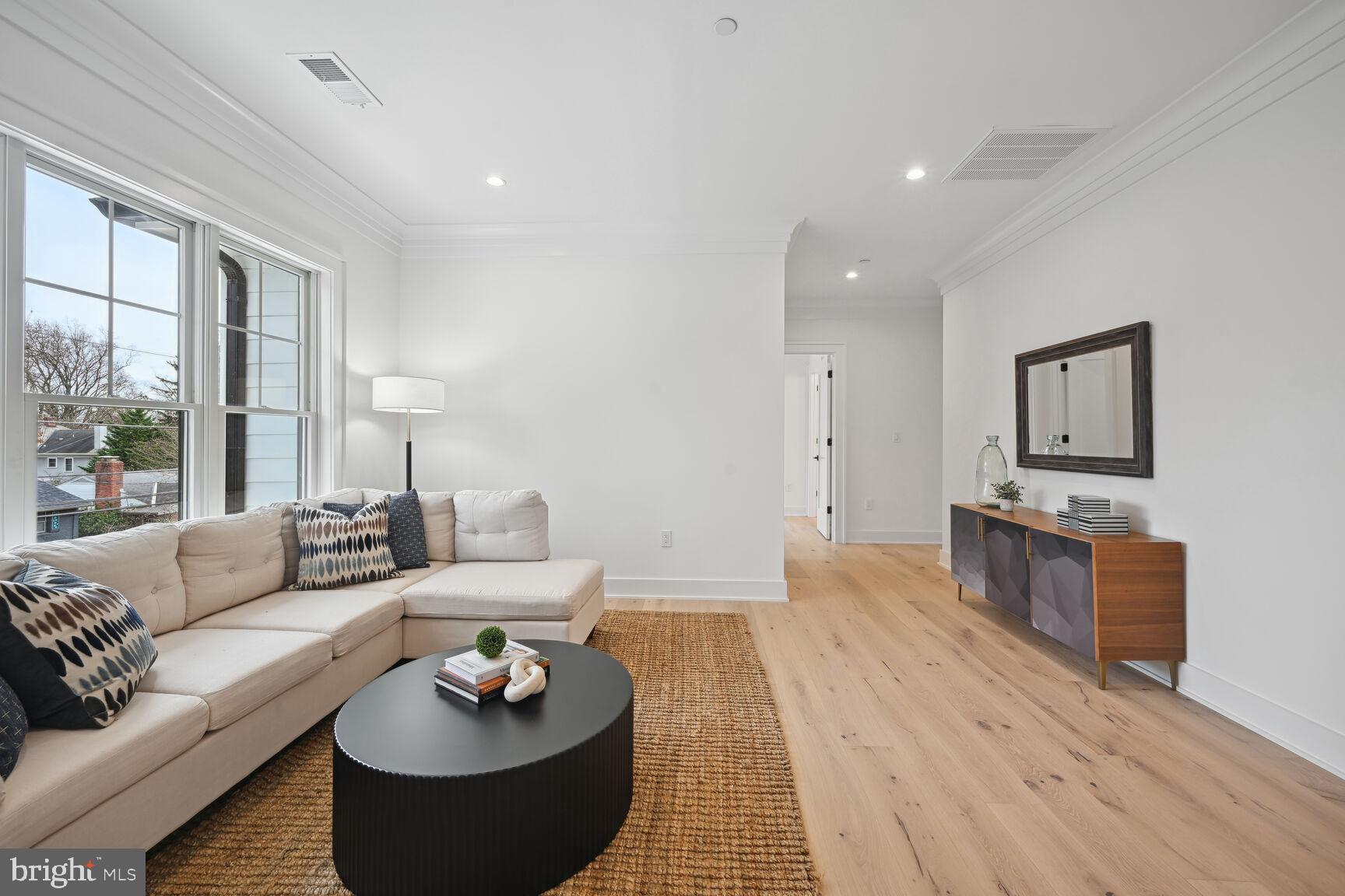 NORTH CHEVY CHASE - Residential