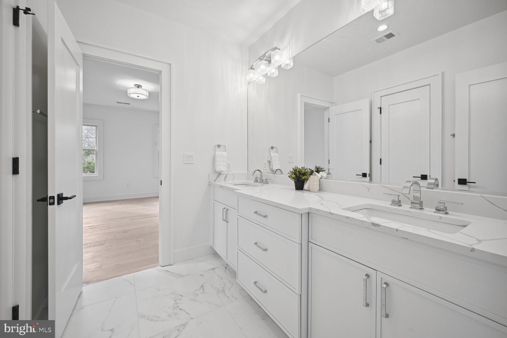 NORTH CHEVY CHASE - Residential