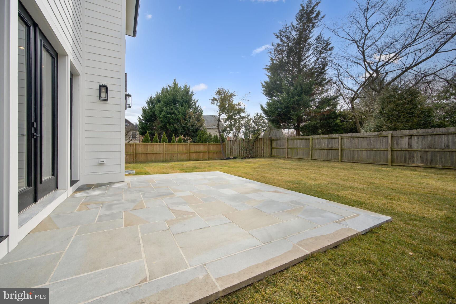 NORTH CHEVY CHASE - Residential