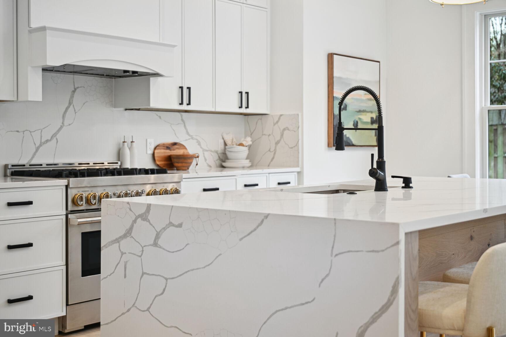 NORTH CHEVY CHASE - Residential