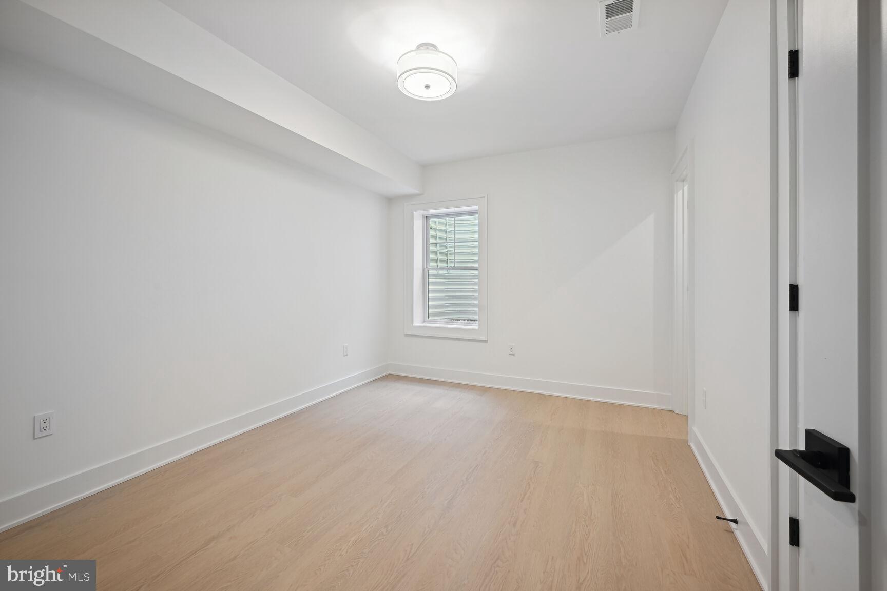 NORTH CHEVY CHASE - Residential