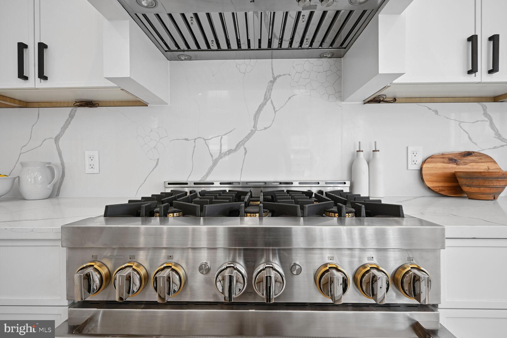 NORTH CHEVY CHASE - Residential