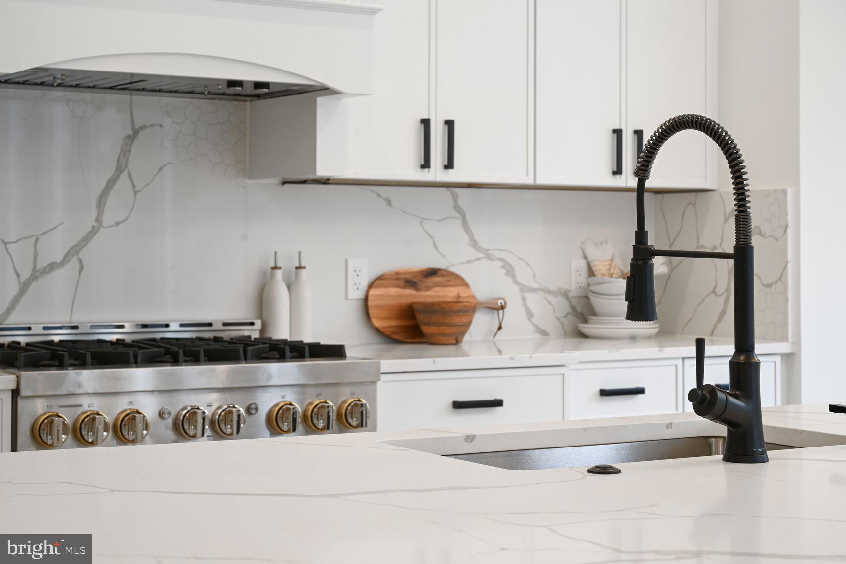 NORTH CHEVY CHASE - Residential