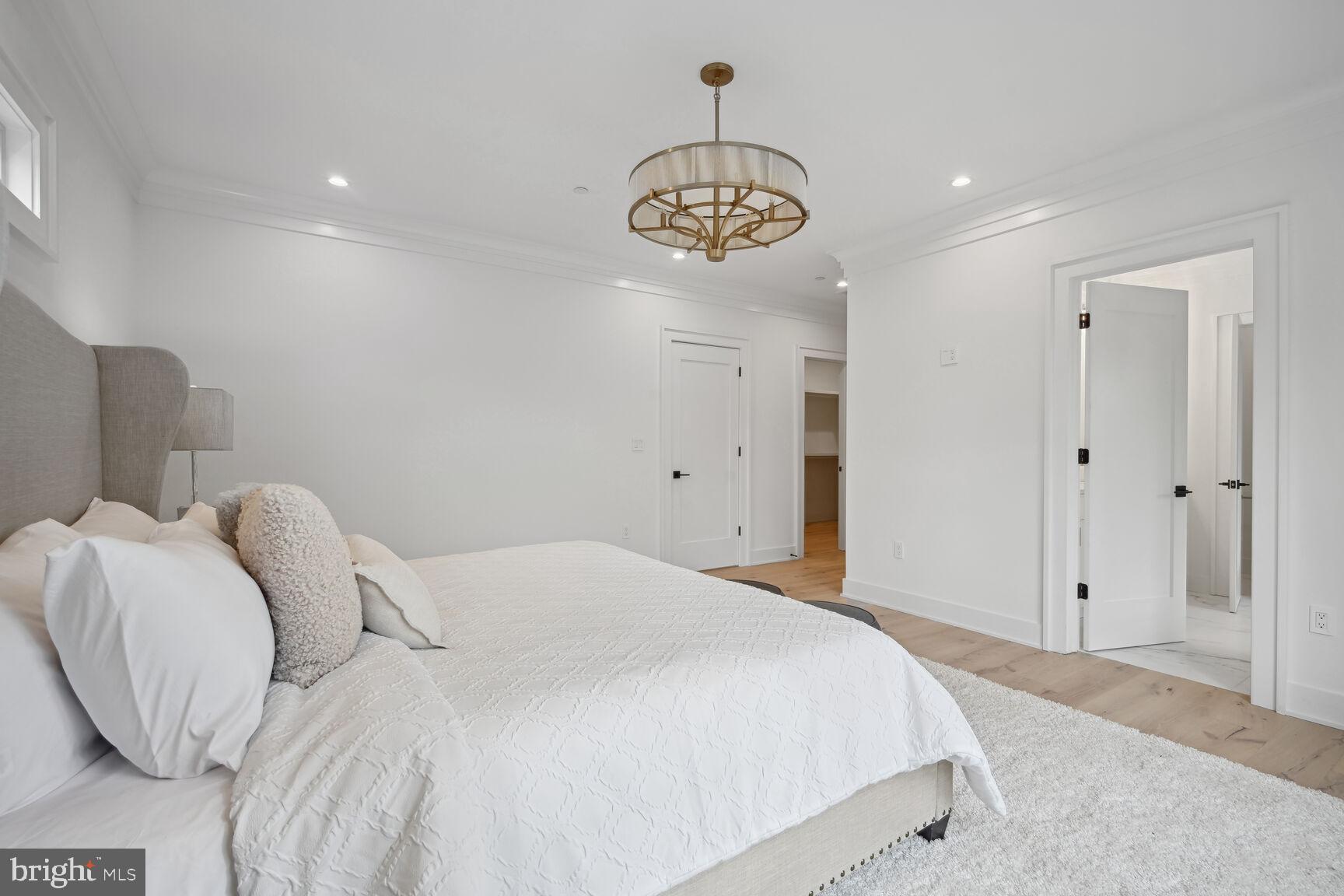 NORTH CHEVY CHASE - Residential