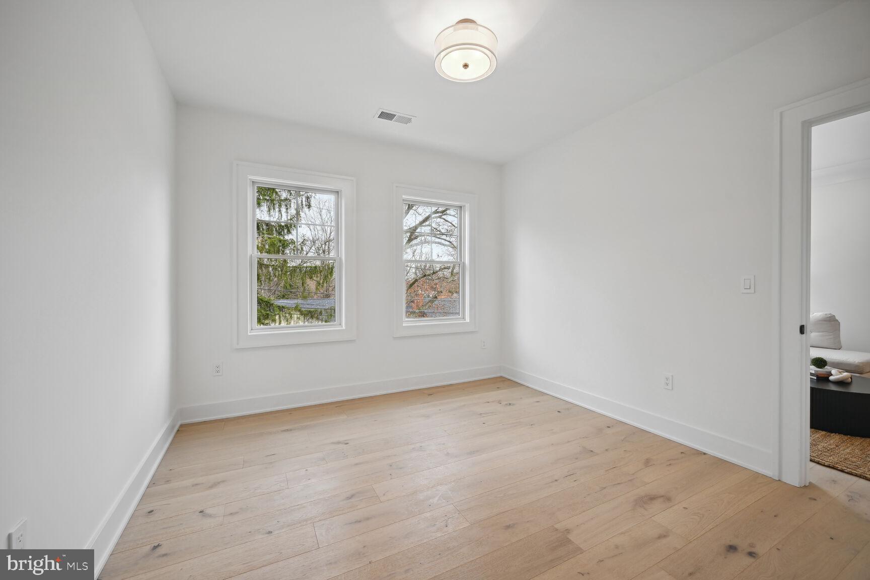 NORTH CHEVY CHASE - Residential