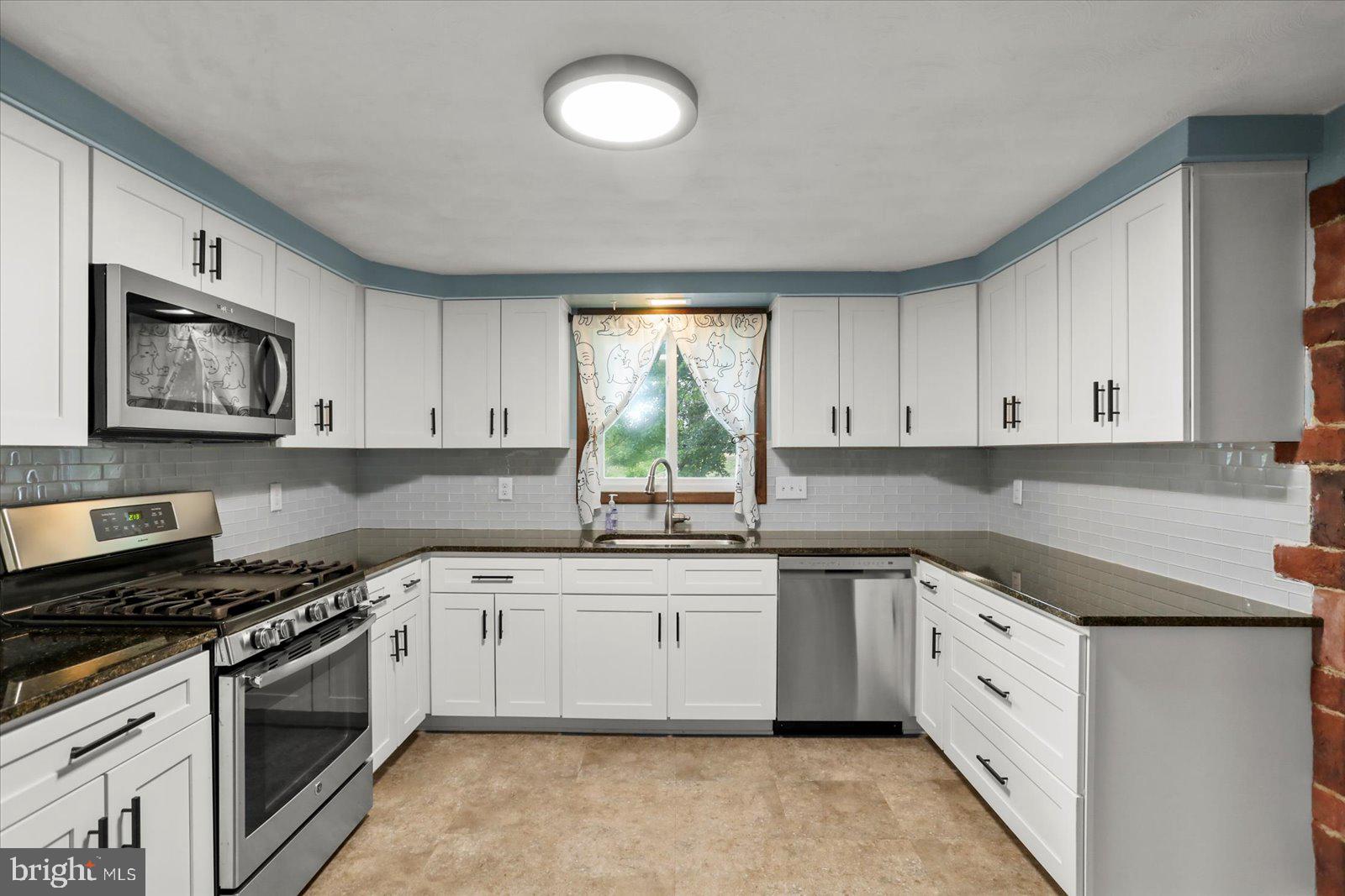 STARVIEW HEIGHTS - Residential