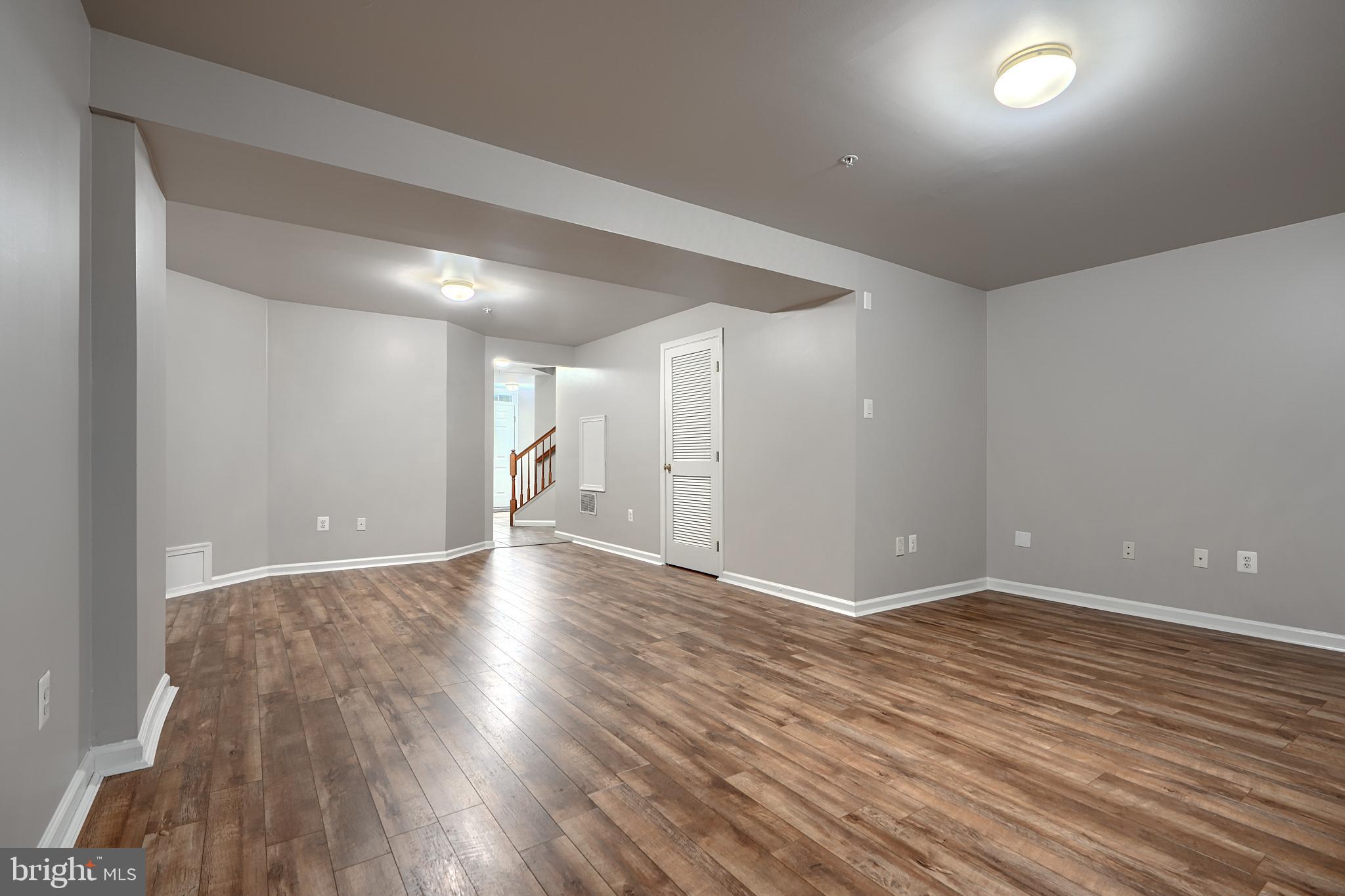 ELLICOTT OVERLOOK - Residential Lease