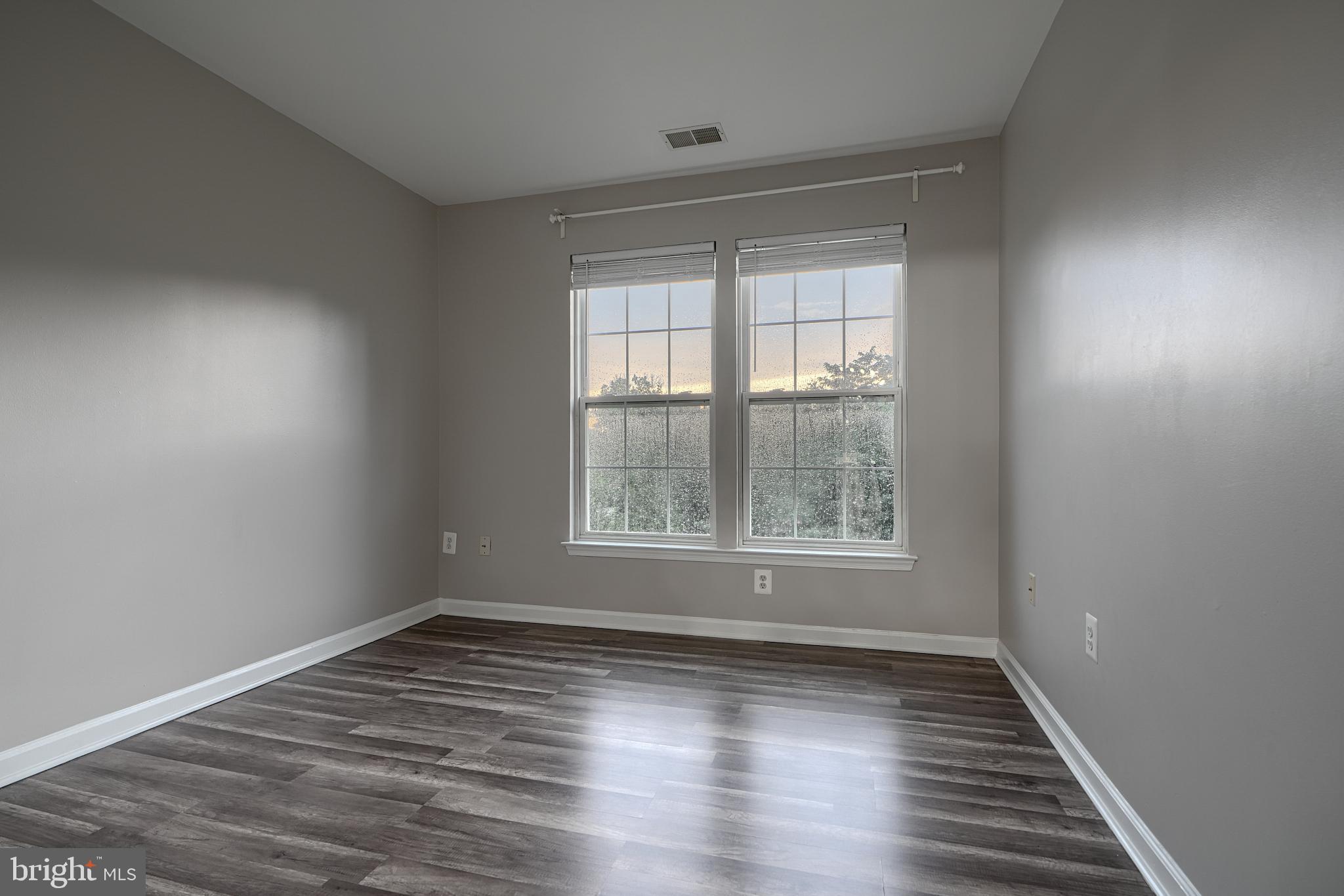 ELLICOTT OVERLOOK - Residential Lease