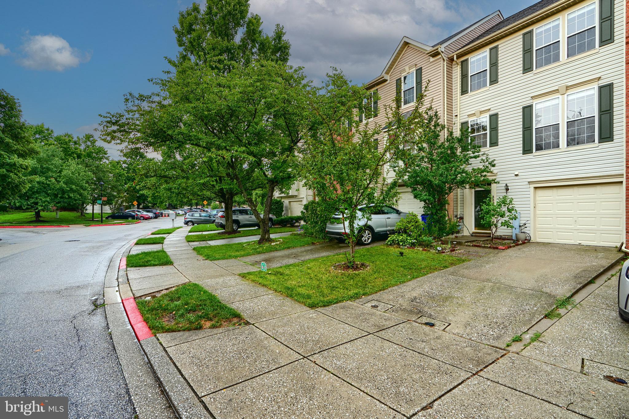 ELLICOTT OVERLOOK - Residential Lease