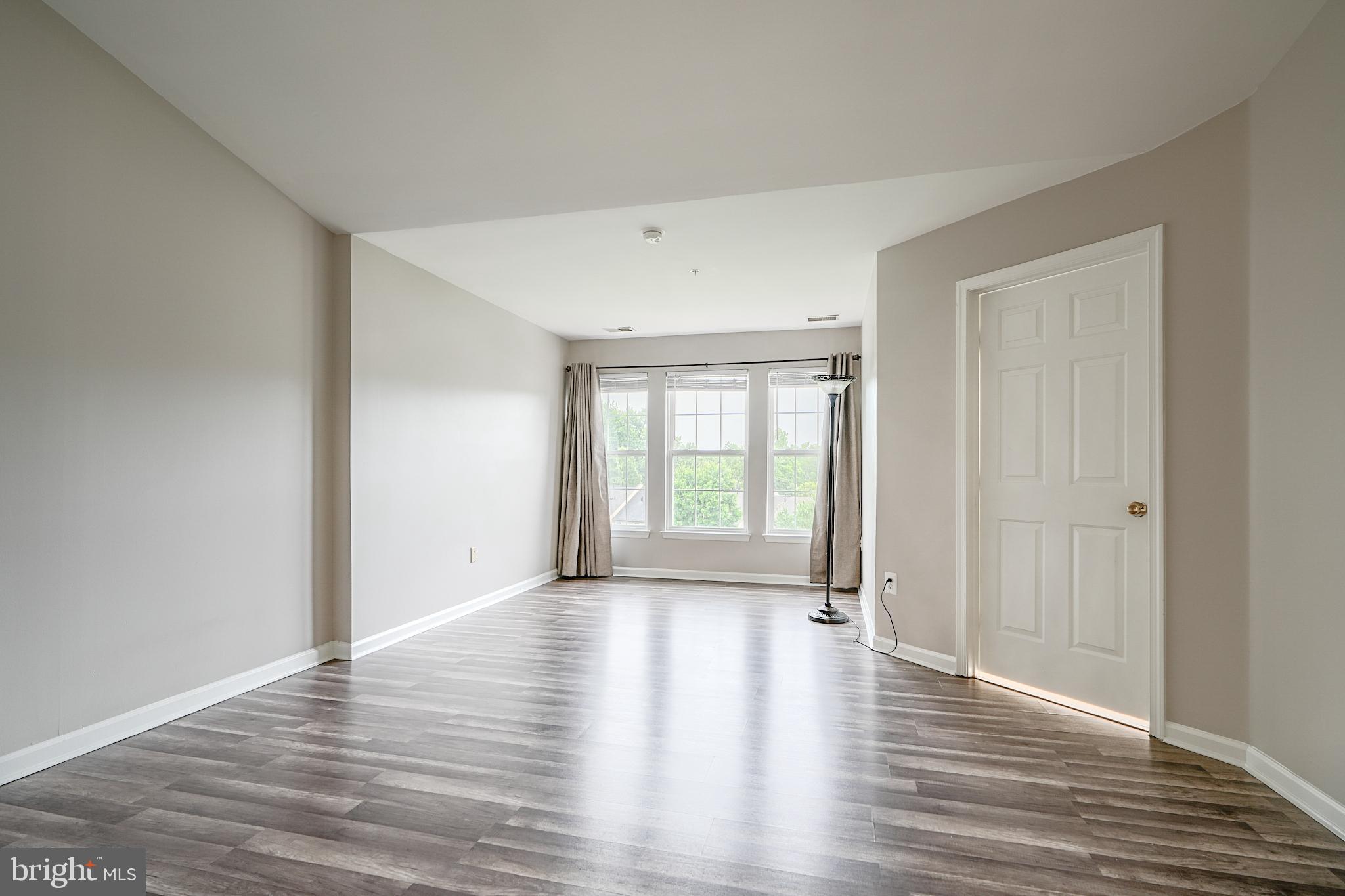 ELLICOTT OVERLOOK - Residential Lease