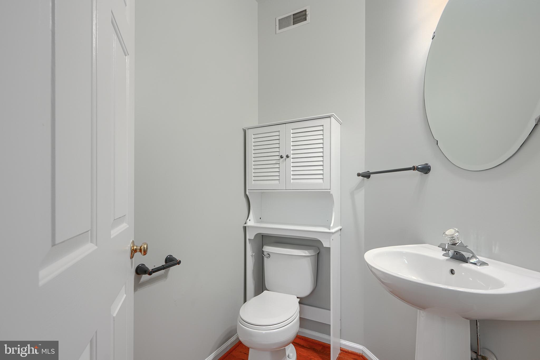 ELLICOTT OVERLOOK - Residential Lease