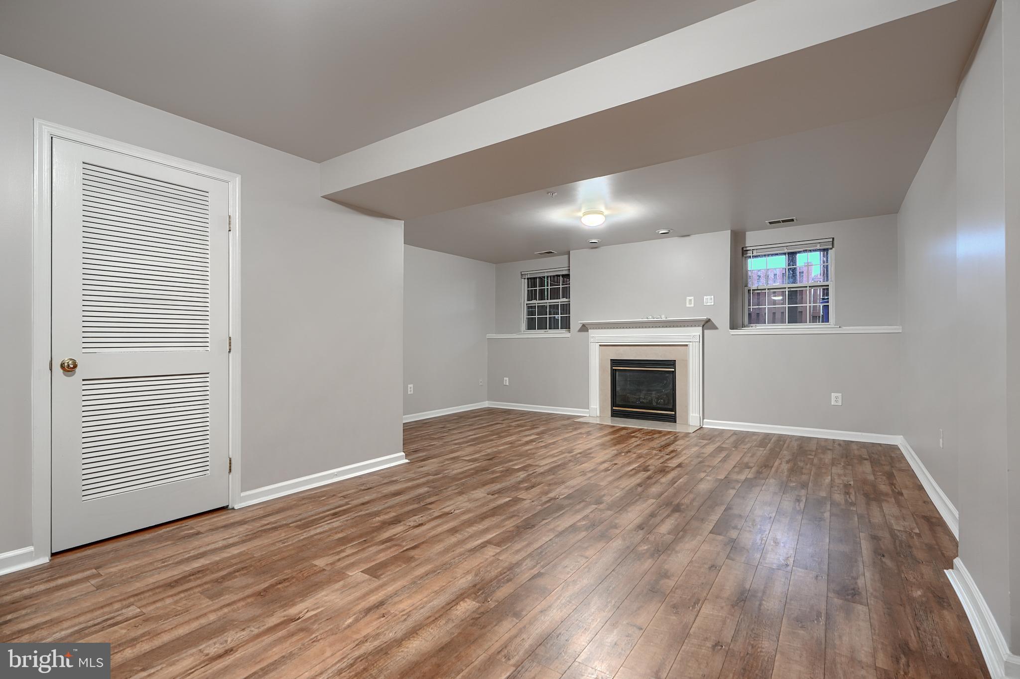 ELLICOTT OVERLOOK - Residential Lease