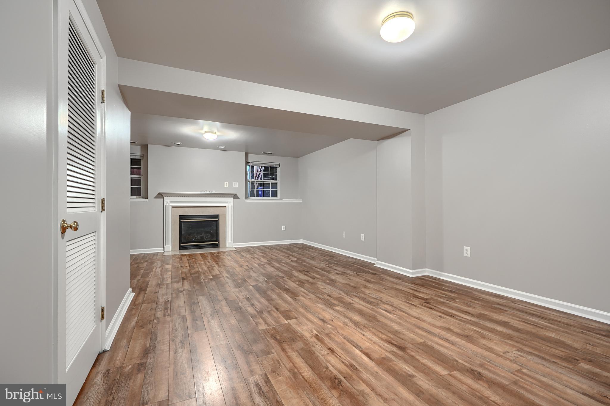 ELLICOTT OVERLOOK - Residential Lease