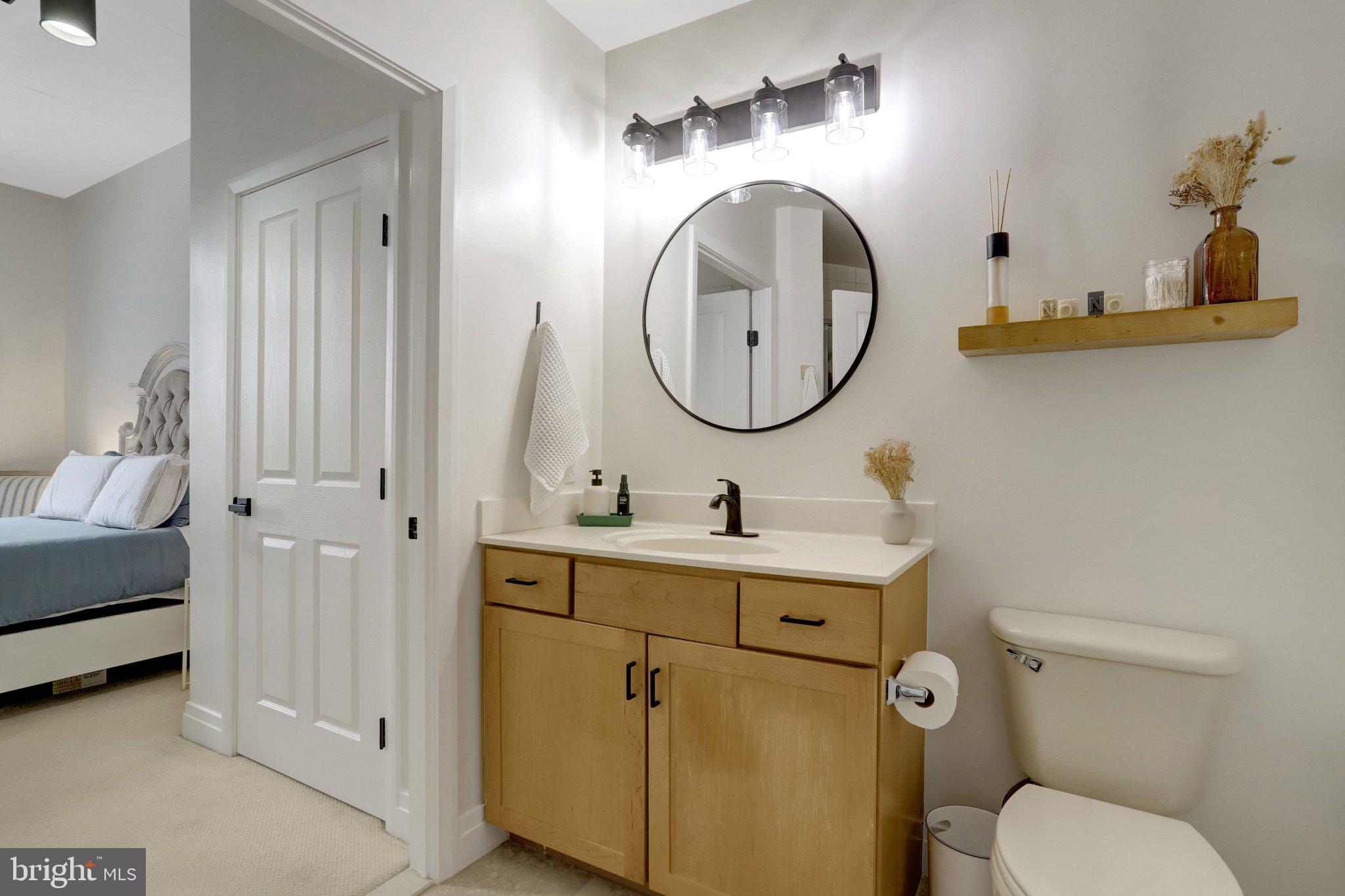 CLARENDON - Residential