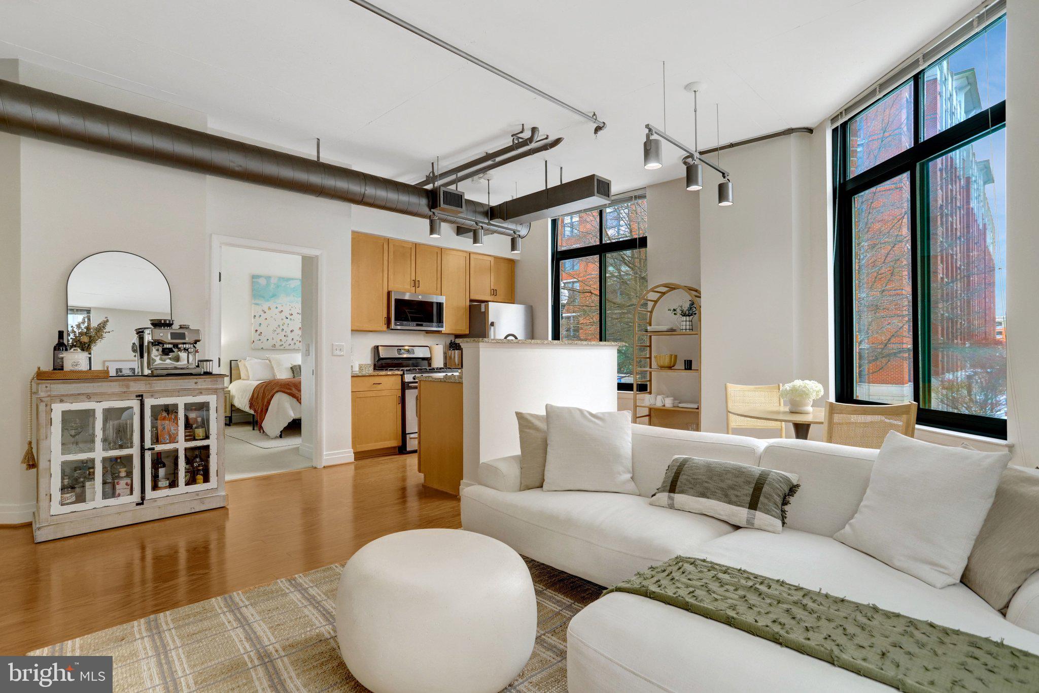 1201 N GARFIELD STREET 206