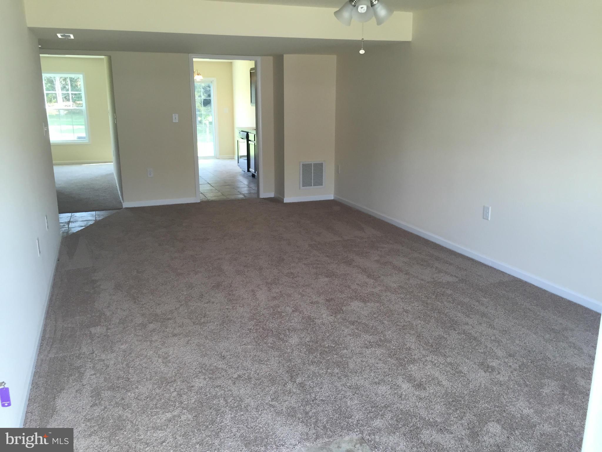 THE TOWNES AT OAKHURST - Residential