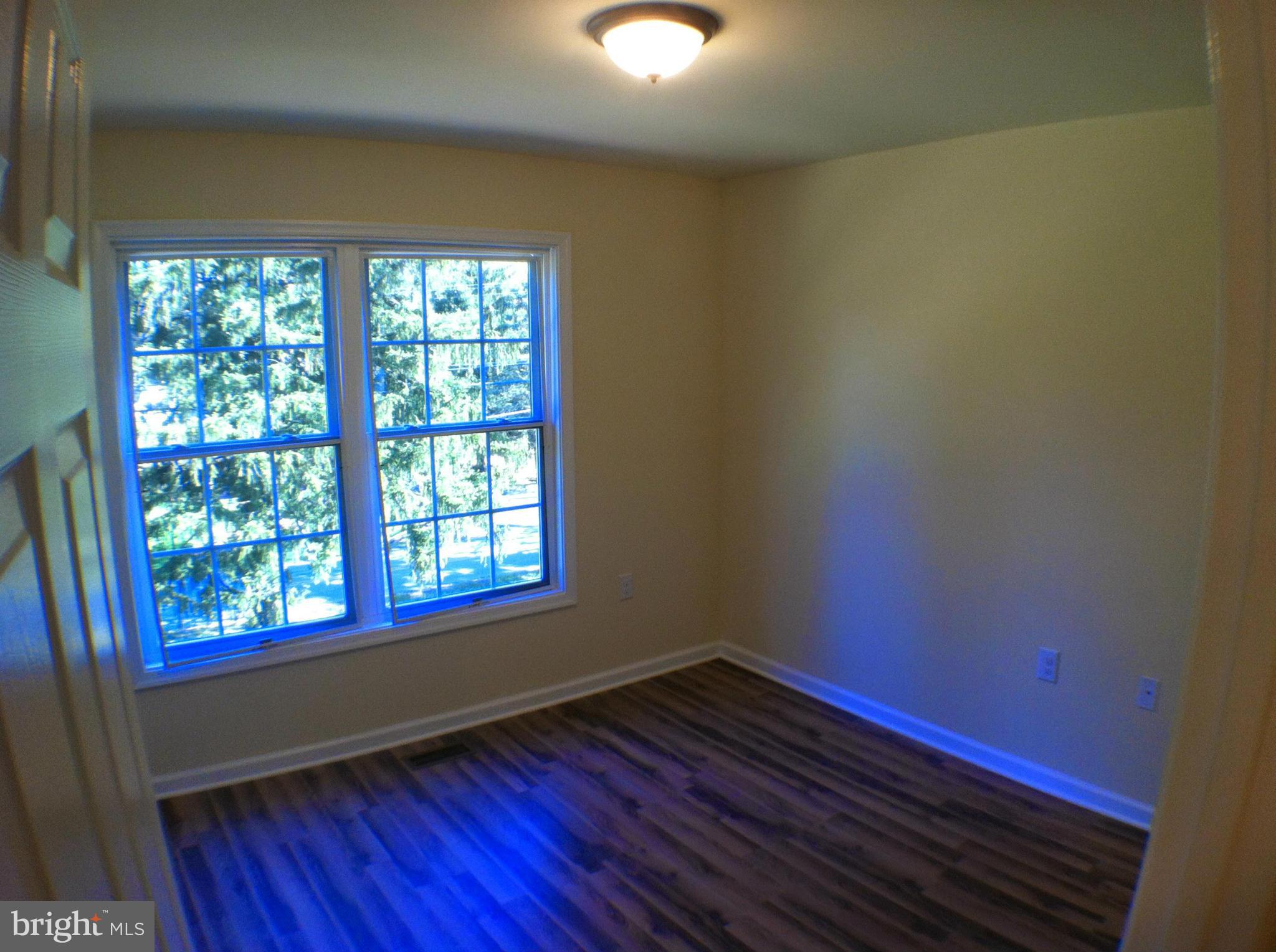 THE TOWNES AT OAKHURST - Residential