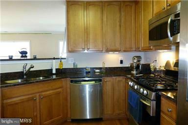 RIVER OAKS - Residential Lease