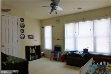 RIVER OAKS - Residential Lease