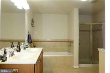 RIVER OAKS - Residential Lease