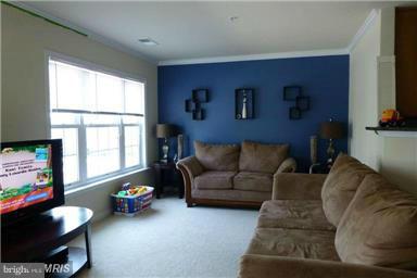 RIVER OAKS - Residential Lease