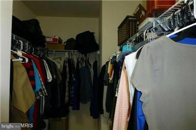 RIVER OAKS - Residential Lease