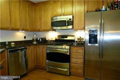 RIVER OAKS - Residential Lease