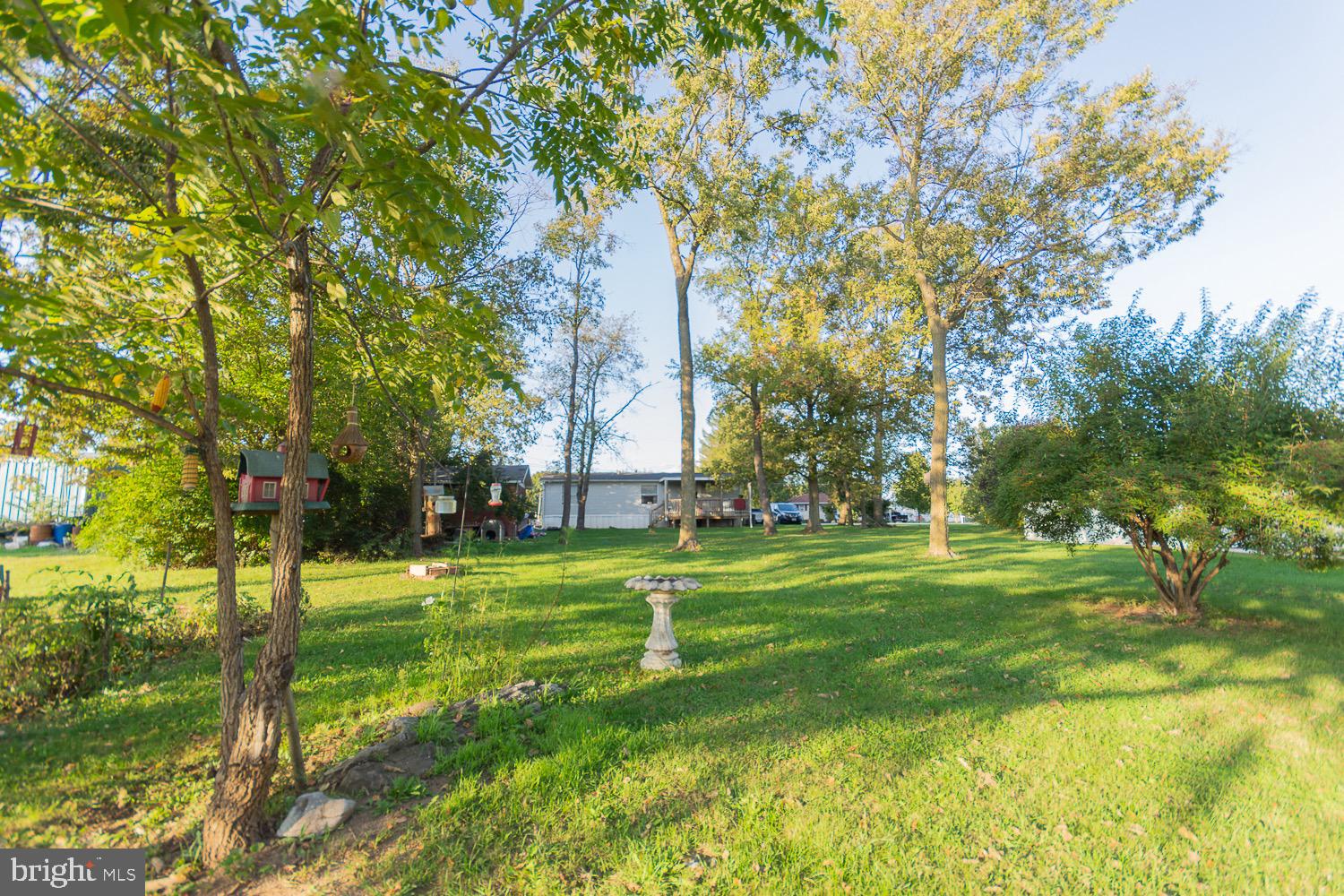 MAR WIN MANOR - Residential