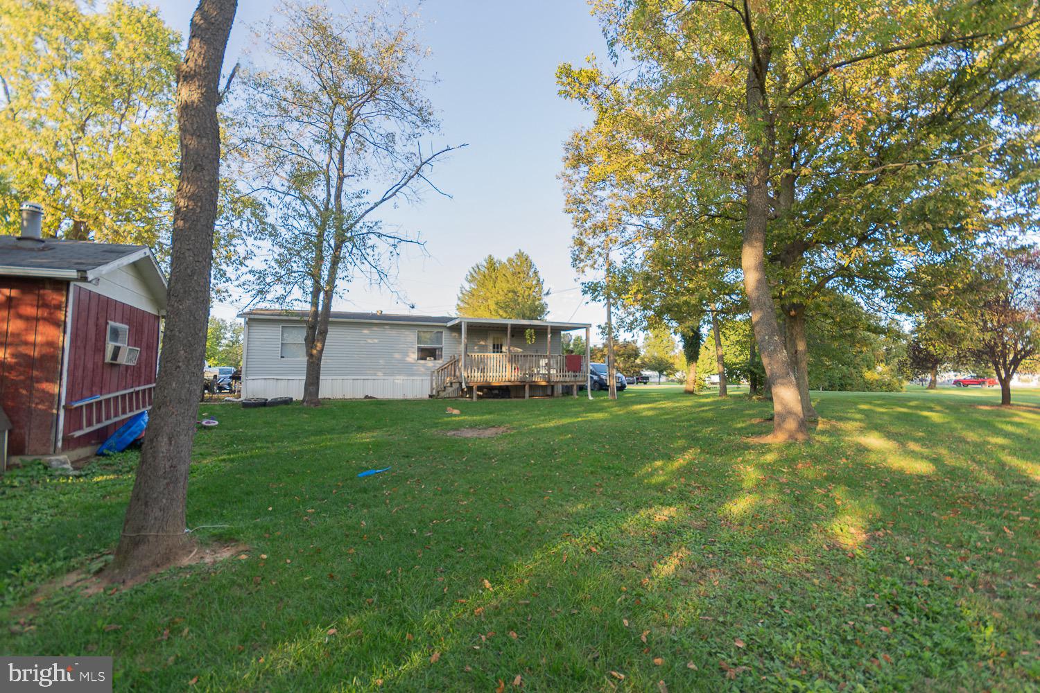 MAR WIN MANOR - Residential