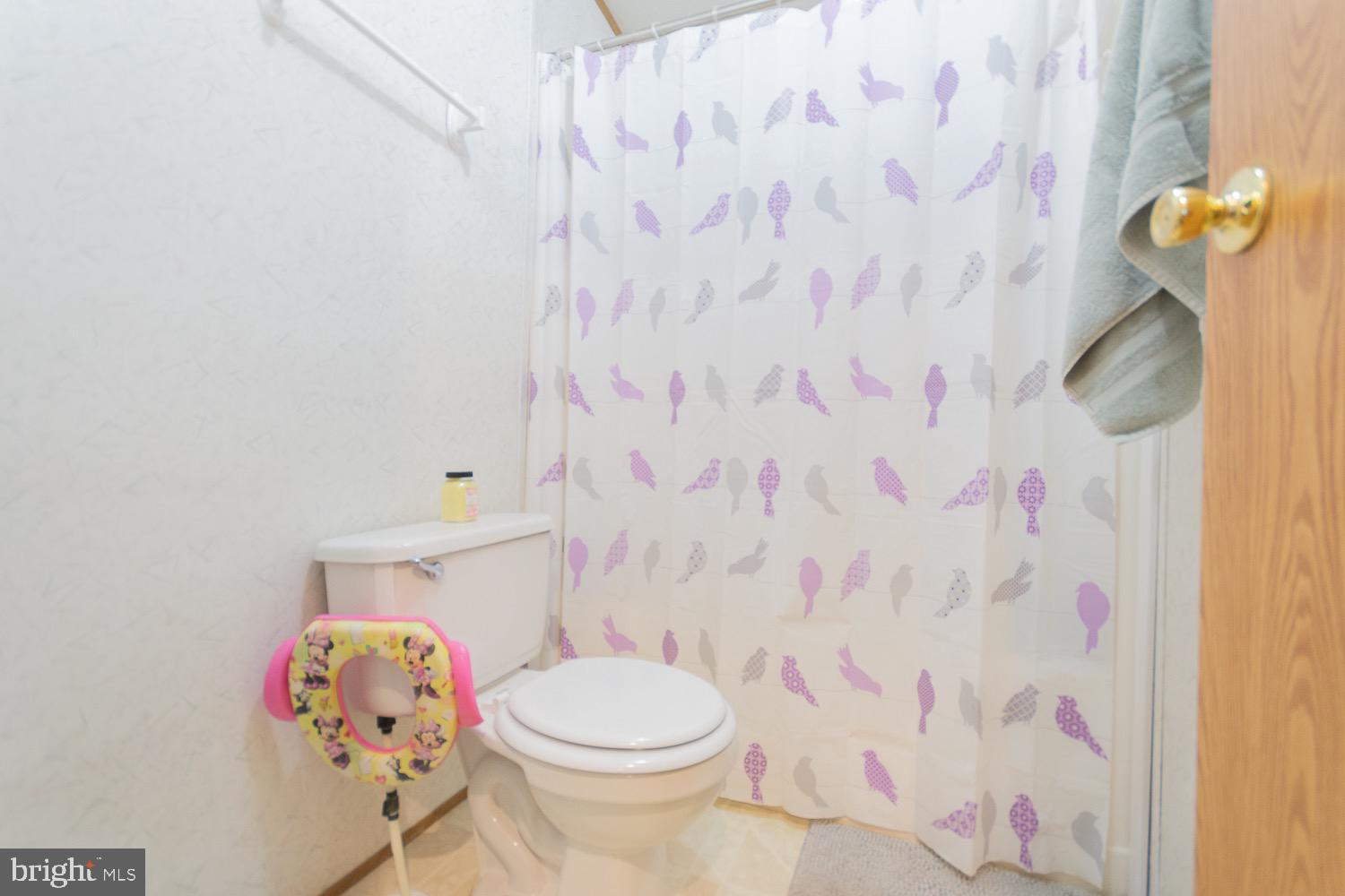 MAR WIN MANOR - Residential