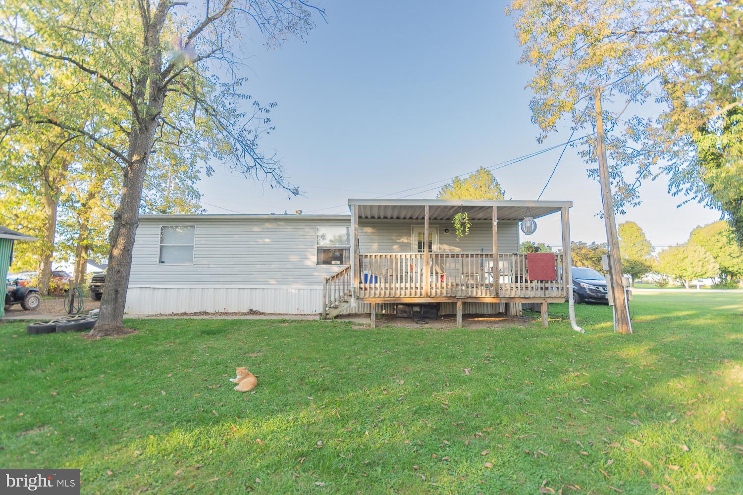 MAR WIN MANOR - Residential