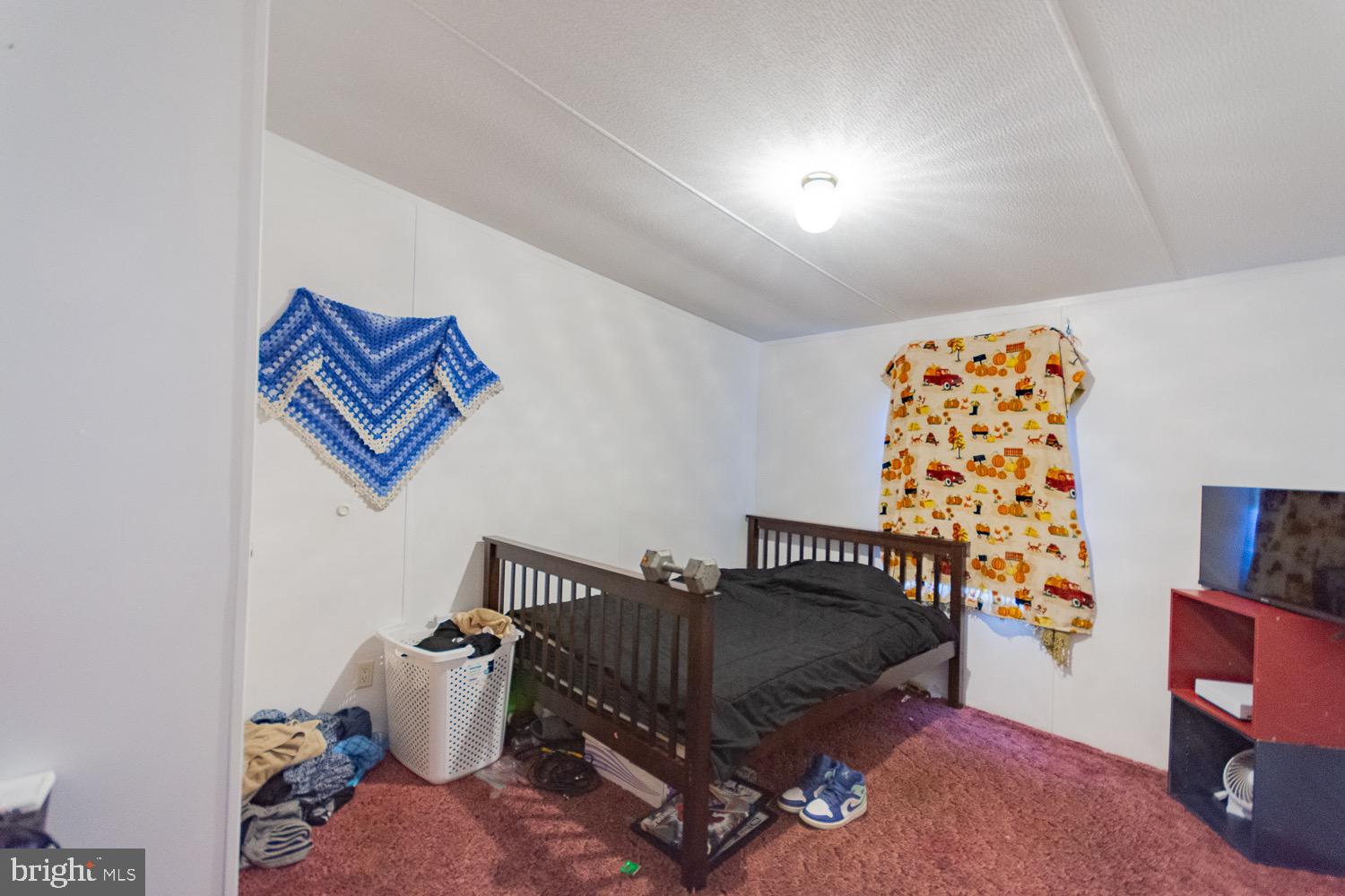 MAR WIN MANOR - Residential