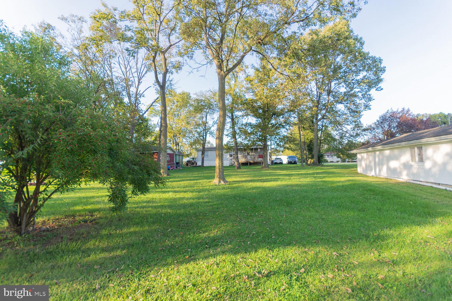 MAR WIN MANOR - Residential