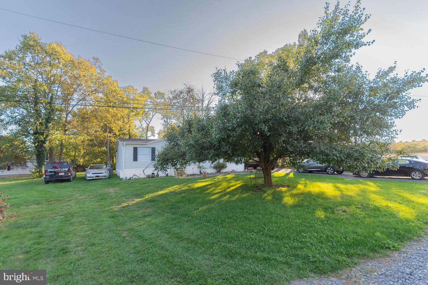 MAR WIN MANOR - Residential