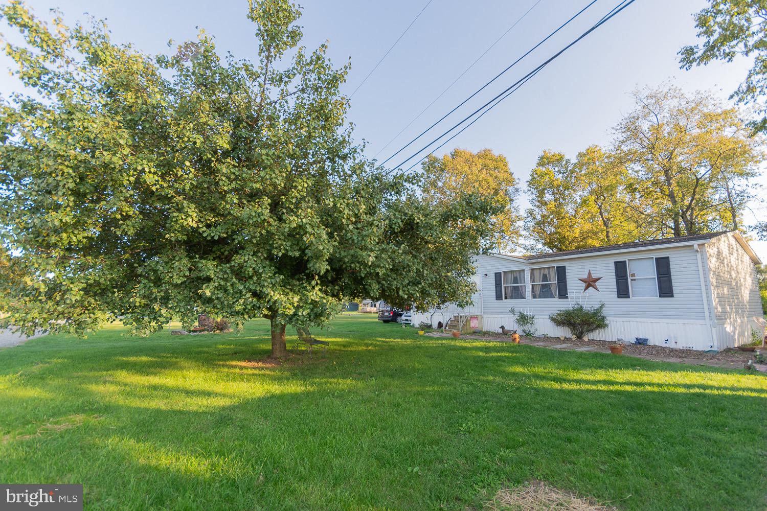 MAR WIN MANOR - Residential