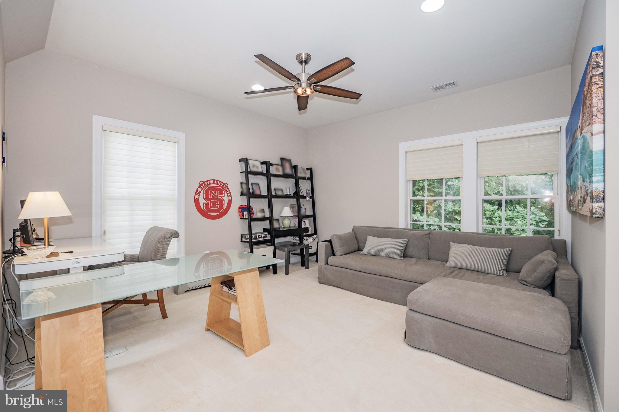 LAKELANDS - Residential