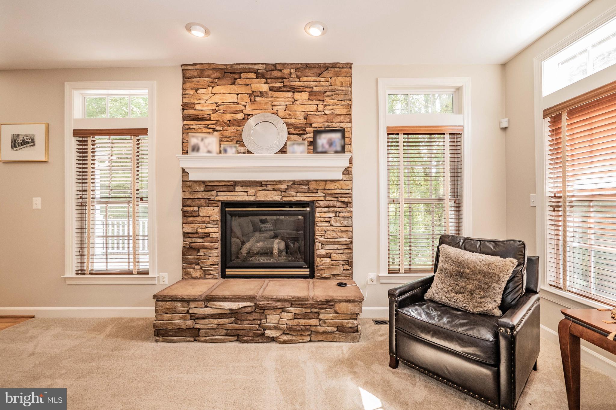 LAKELANDS - Residential