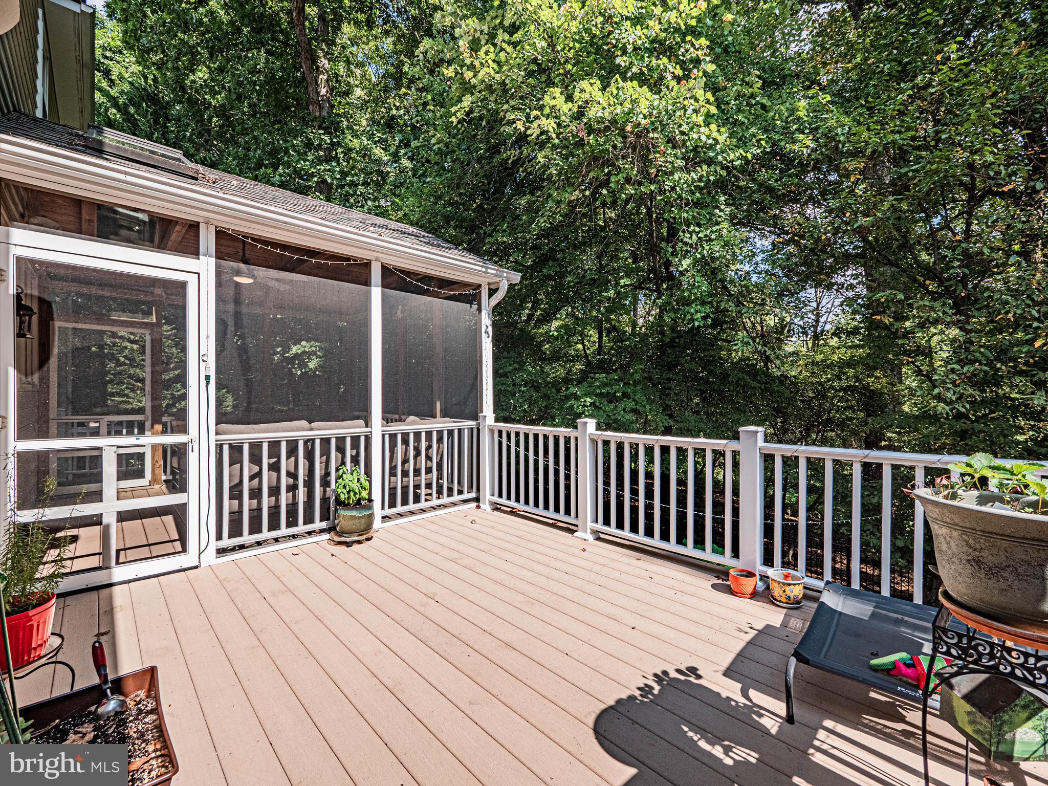 LAKELANDS - Residential