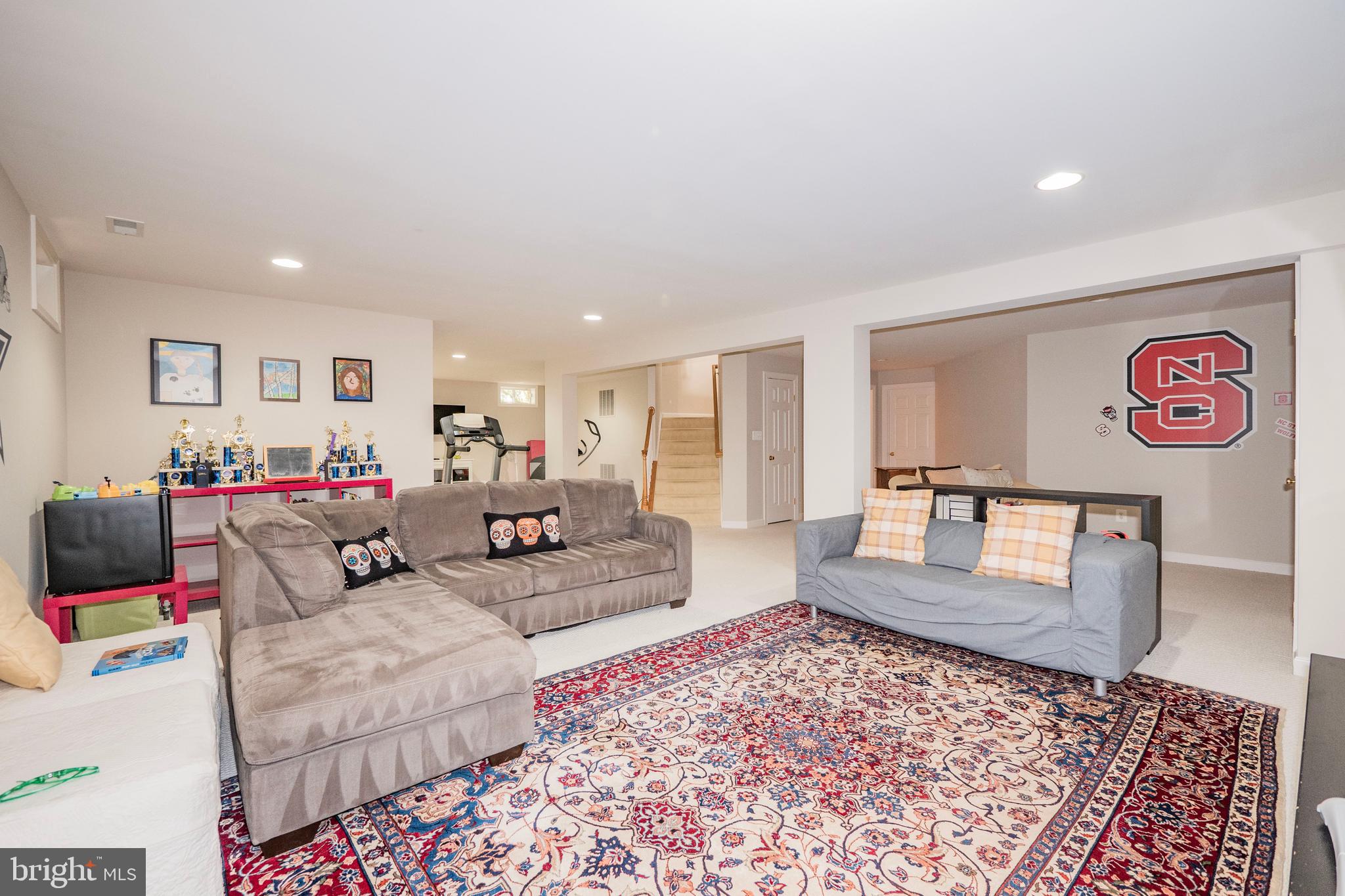 LAKELANDS - Residential