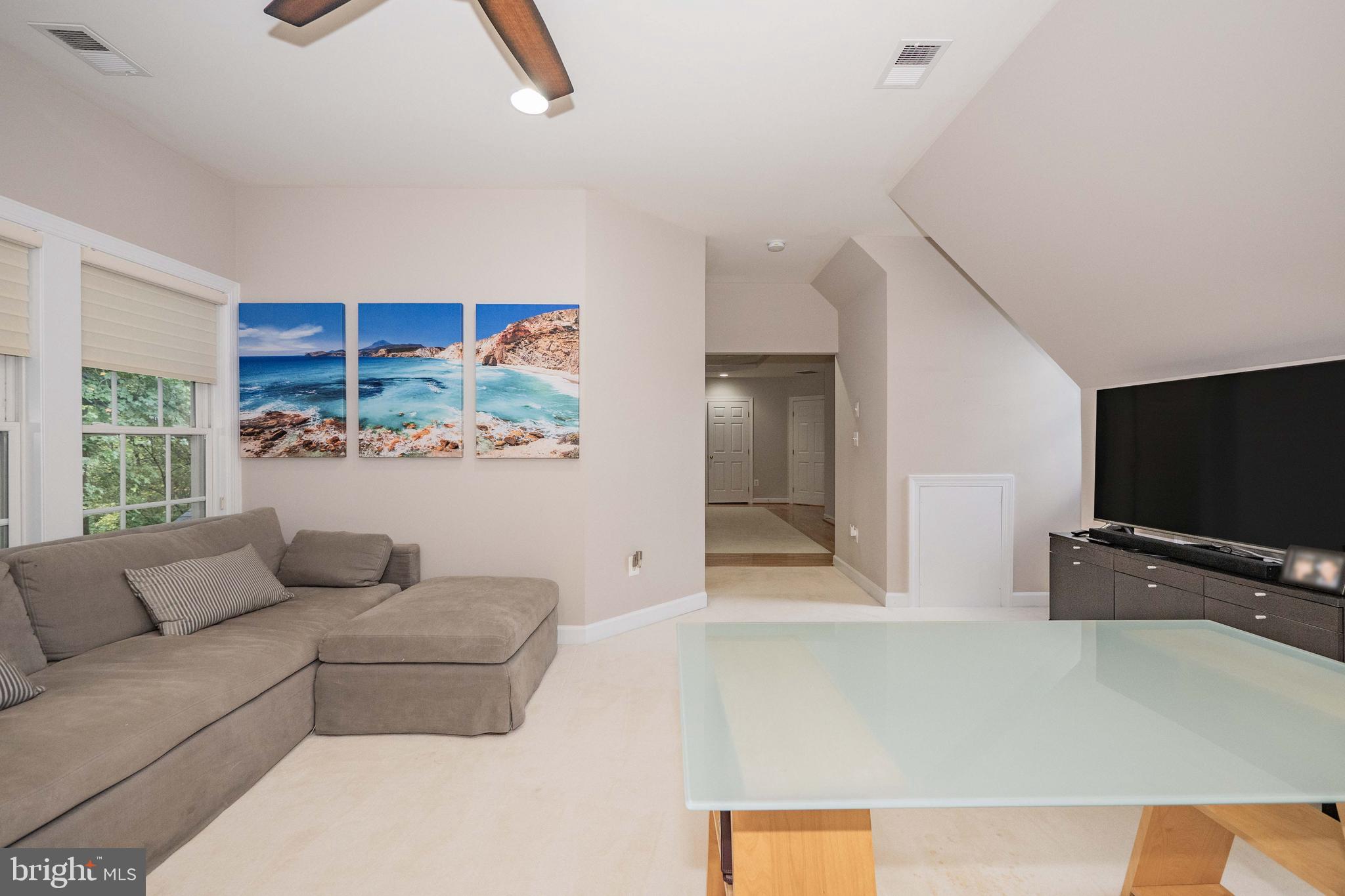 LAKELANDS - Residential