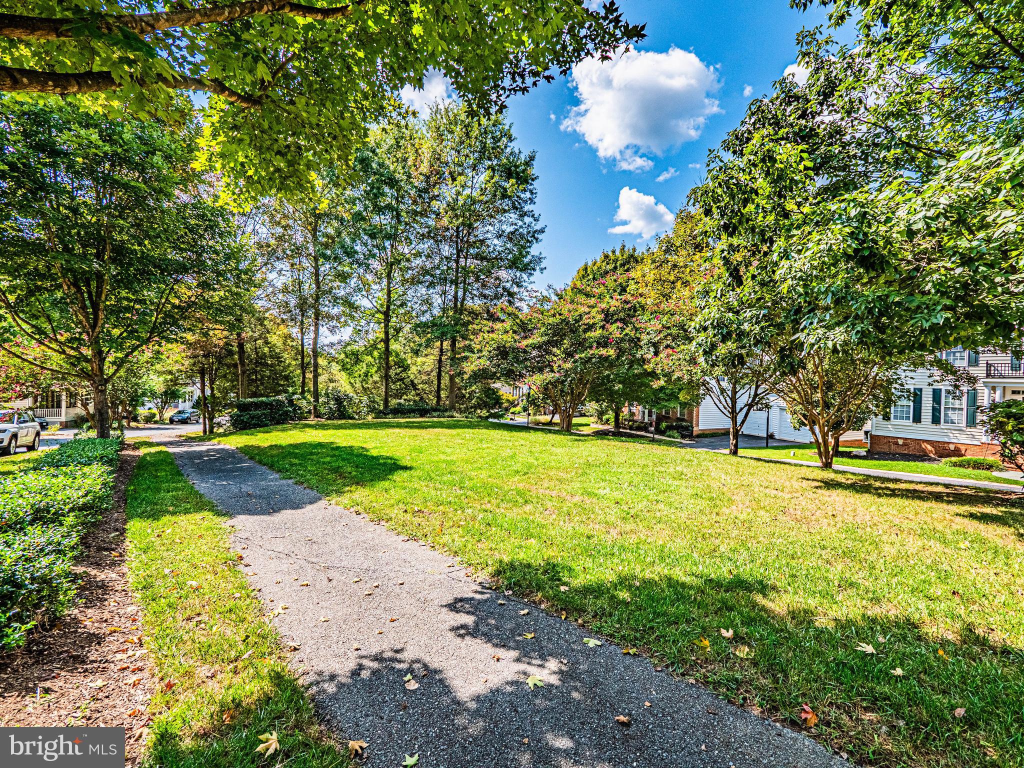 LAKELANDS - Residential