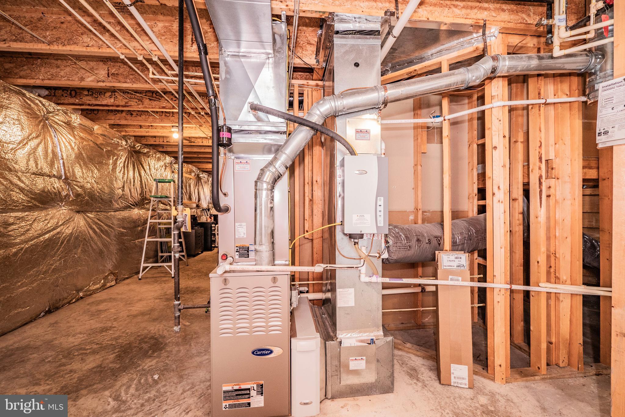 LAKELANDS - Residential