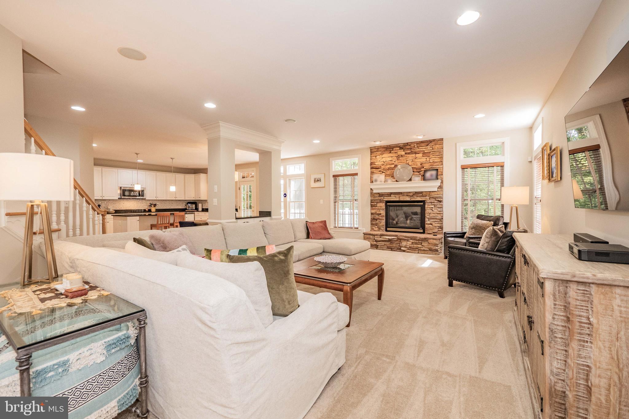 LAKELANDS - Residential