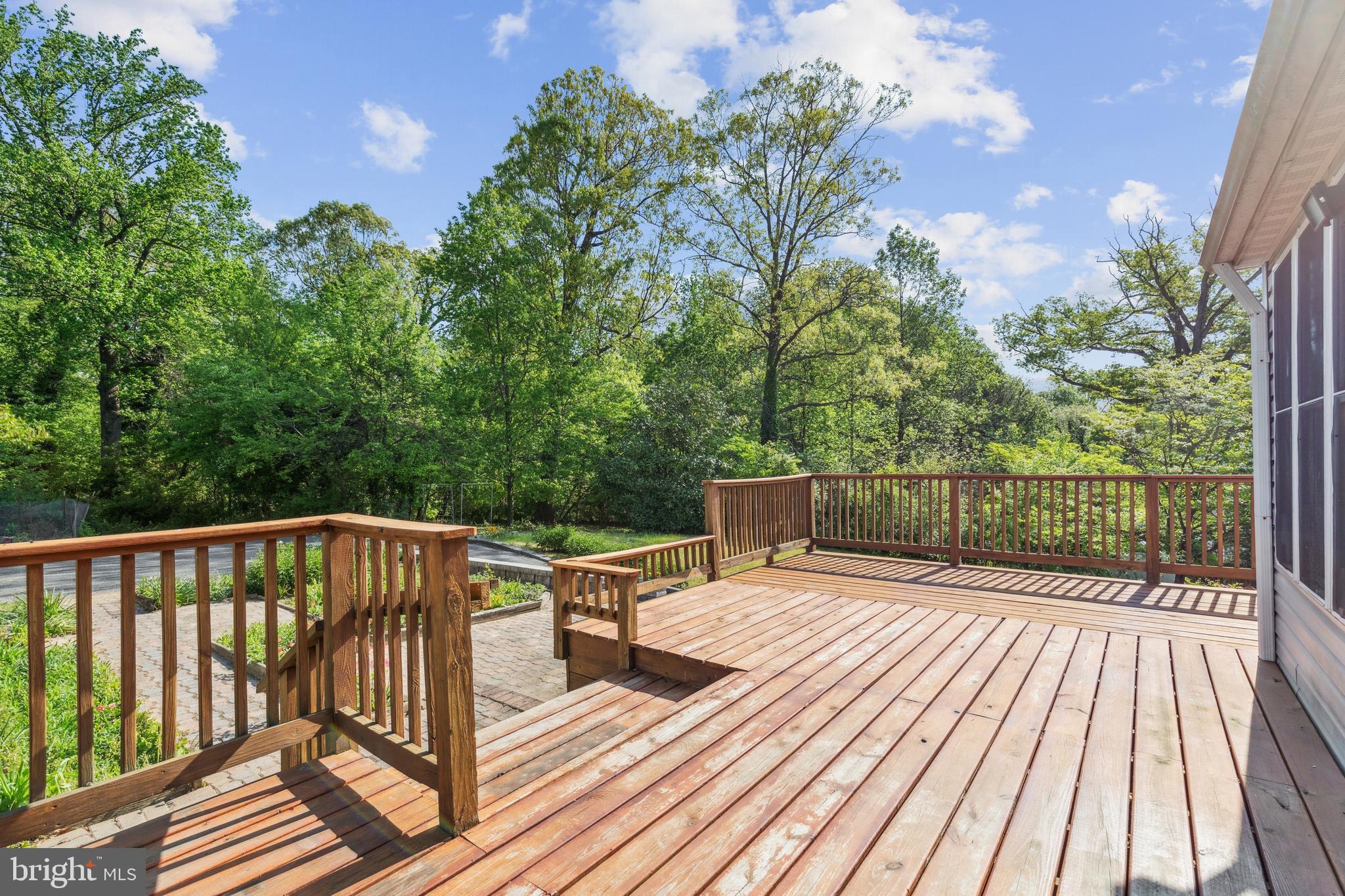 HILLENDALE FARMS - Residential