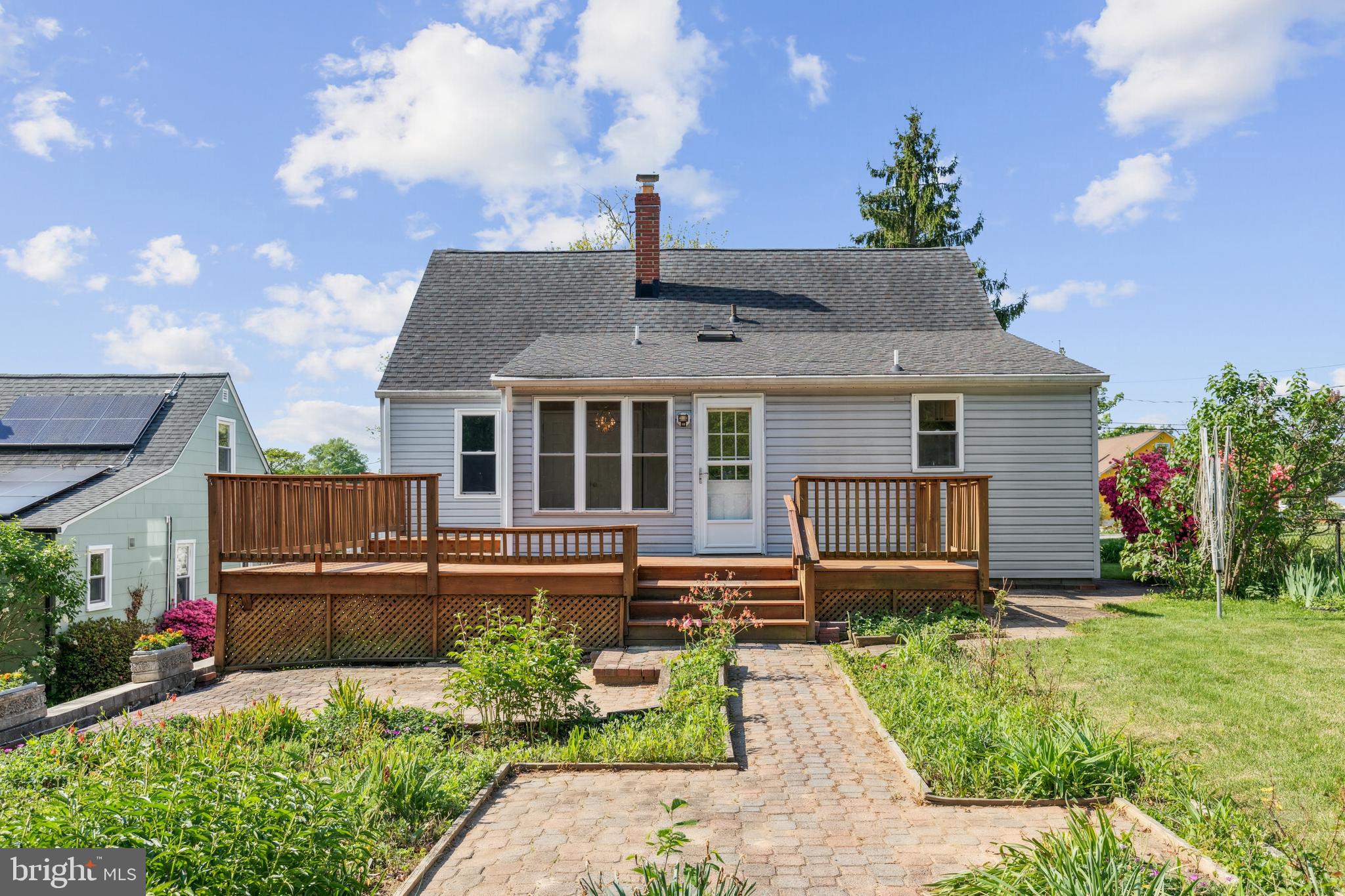 HILLENDALE FARMS - Residential